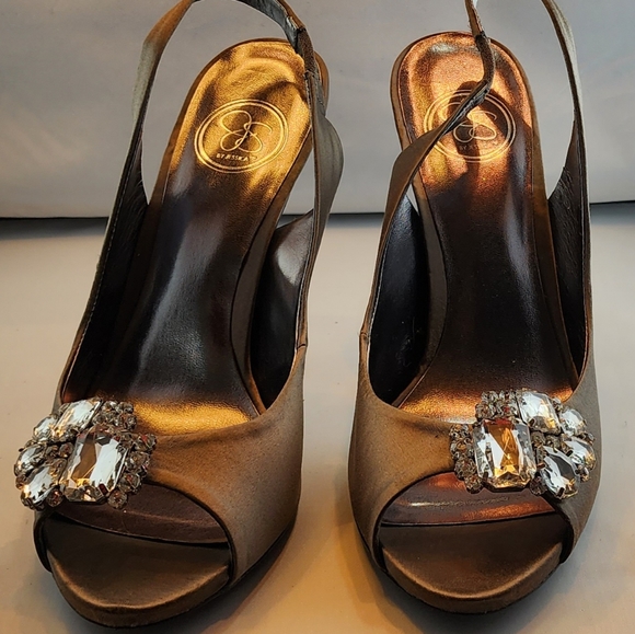 Jessica Simpson Evening Sling Pump - Picture 6 of 8